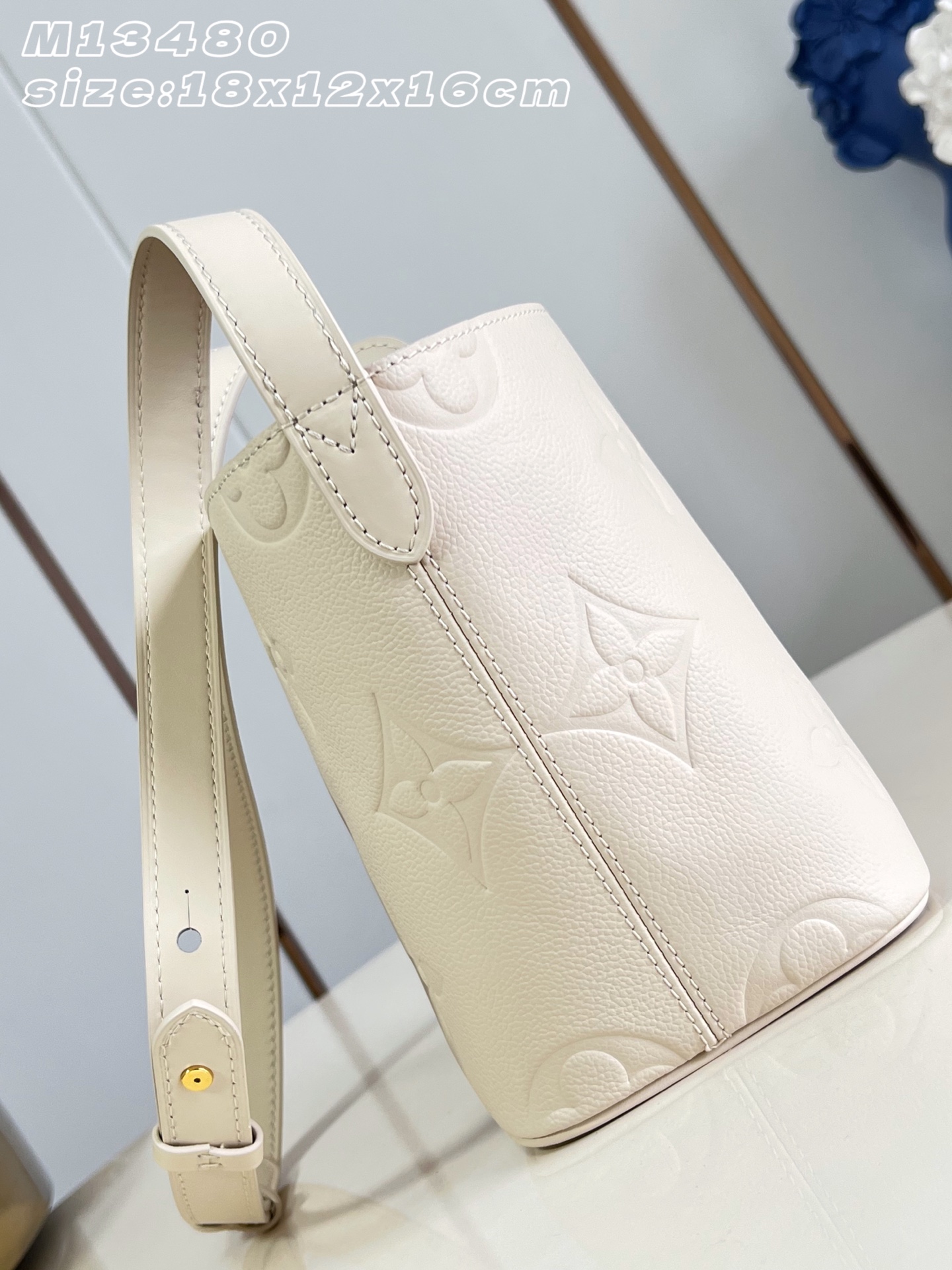 【顶级原单 M13480白压花 】M2A356 本款 All In BB 手袋以 Monogram Empreinte 