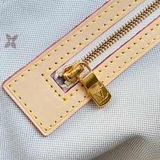 【顶级原单 M29670 】本款 Keepall Bandoulière 45 旅行袋取材 Monogram Emblè 【顶级原单 M29670 】本款 Keepall Bandoulière 45 旅行袋取材 Monogram Emblè