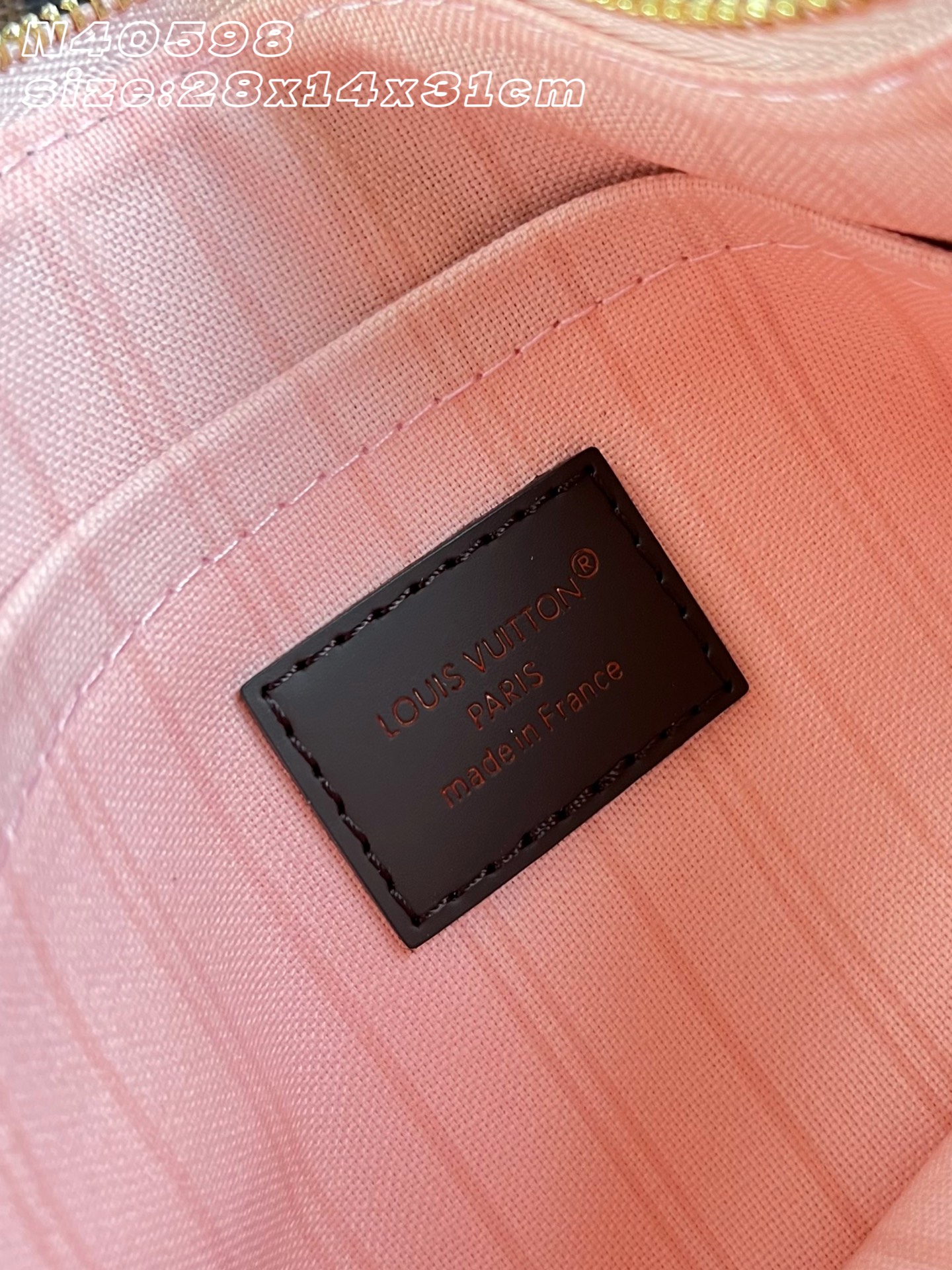 【顶级原单 N40598/钢五金 】本款 Neverfull 中号托特包为 Damier Ebene 帆布勾勒牛皮革饰边