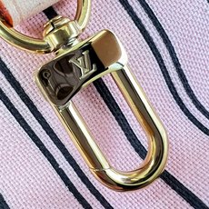 【顶级原单 M40366/钢五金 】本款 Neverfull 中号托特包为 Damier Ebene 帆布勾勒牛皮革饰边 【顶级原单 M40366/钢五金 】本款 Neverfull 中号托特包为 Damier Ebene 帆布勾勒牛皮革饰边