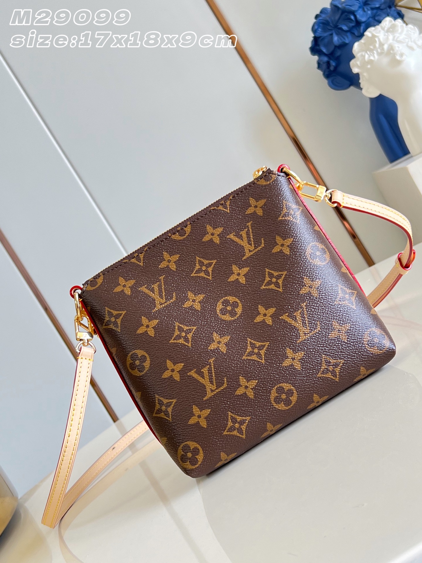 【顶级原单 M29099 】本款 Multipass Mini 手袋以经典 Monogram 帆布重释 Multipas 【顶级原单 M29099 】本款 Multipass Mini 手袋以经典 Monogram 帆布重释 Multipas