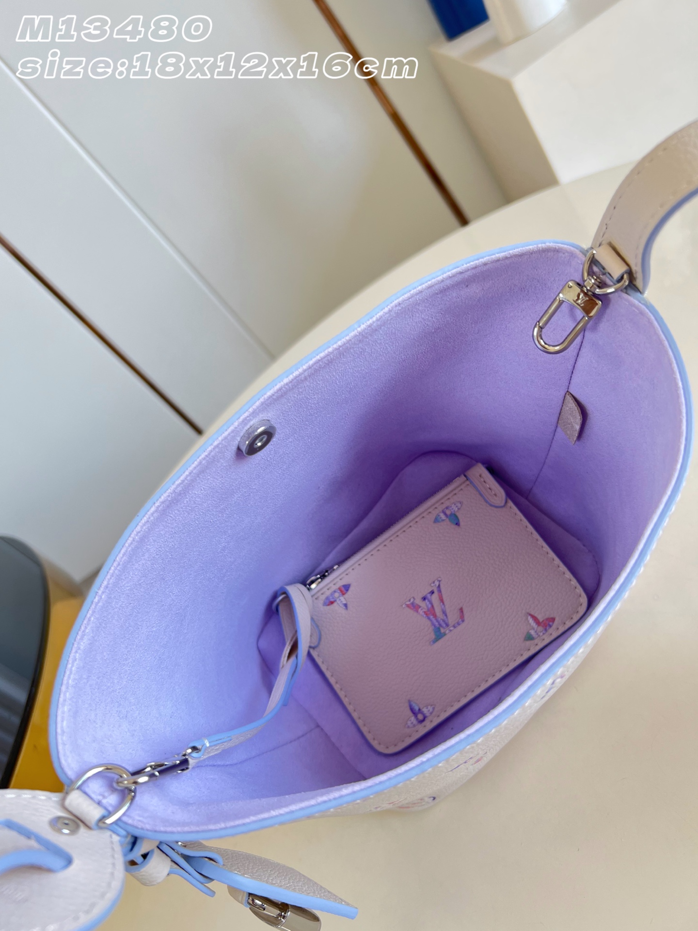 【顶级原单 M13480幻彩紫 】M29835 本款 All In BB 手袋以经典 Monogram Empreint