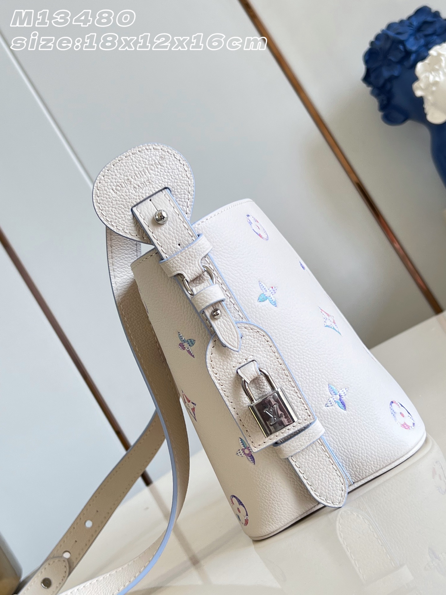 【顶级原单 M13480幻彩紫 】M29835 本款 All In BB 手袋以经典 Monogram Empreint