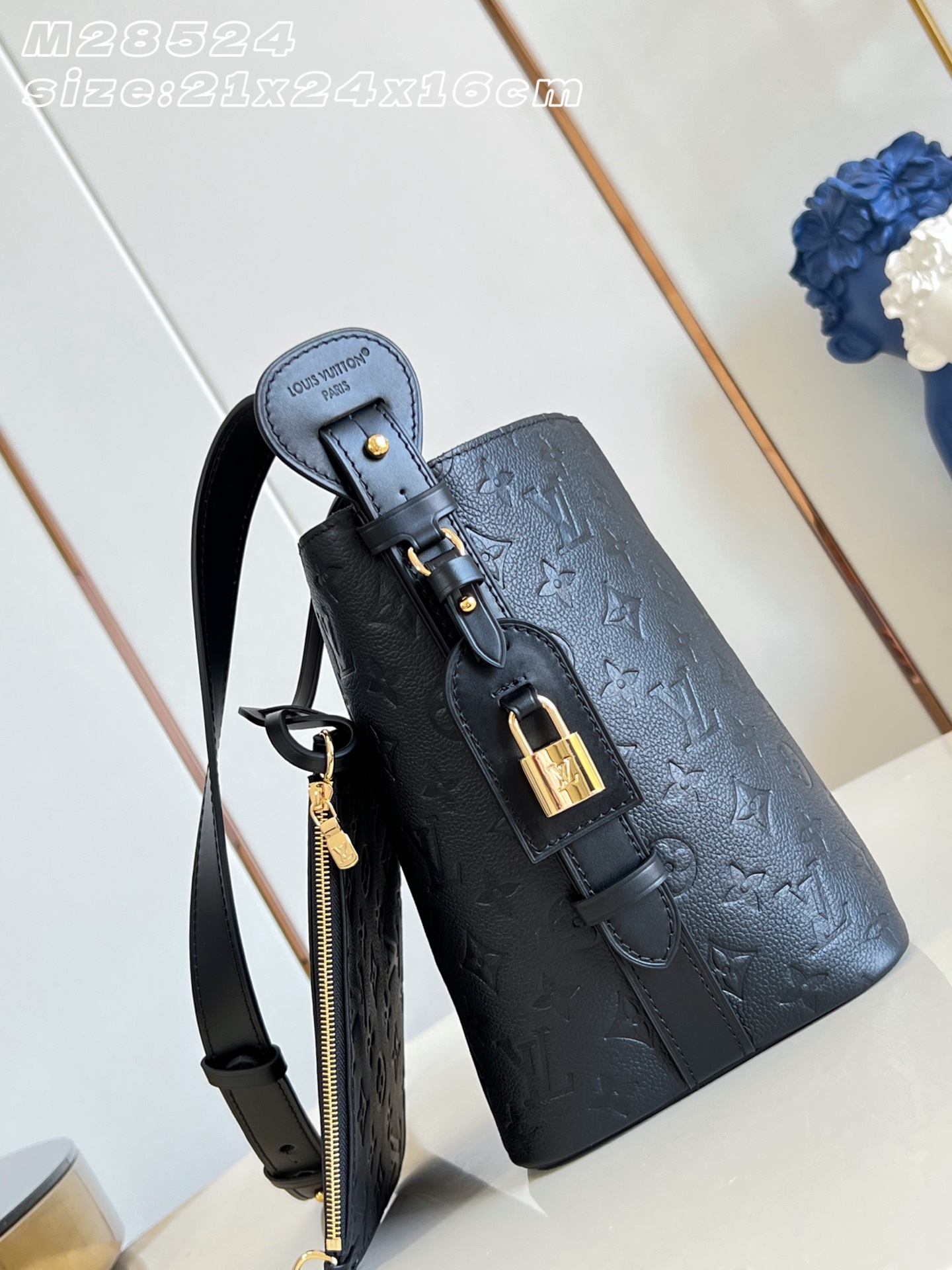 【顶级原单 M28524黑压花 】M29090 本款 All In 中号手袋采用 Monogram Empreinte 