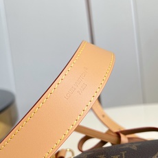 【顶级原单 M2A711 】本款 Nano CarryAll 手袋以玲珑构型焕新日常经典。Monogram 帆布搭配撞色 【顶级原单 M2A711 】本款 Nano CarryAll 手袋以玲珑构型焕新日常经典。Monogram 帆布搭配撞色