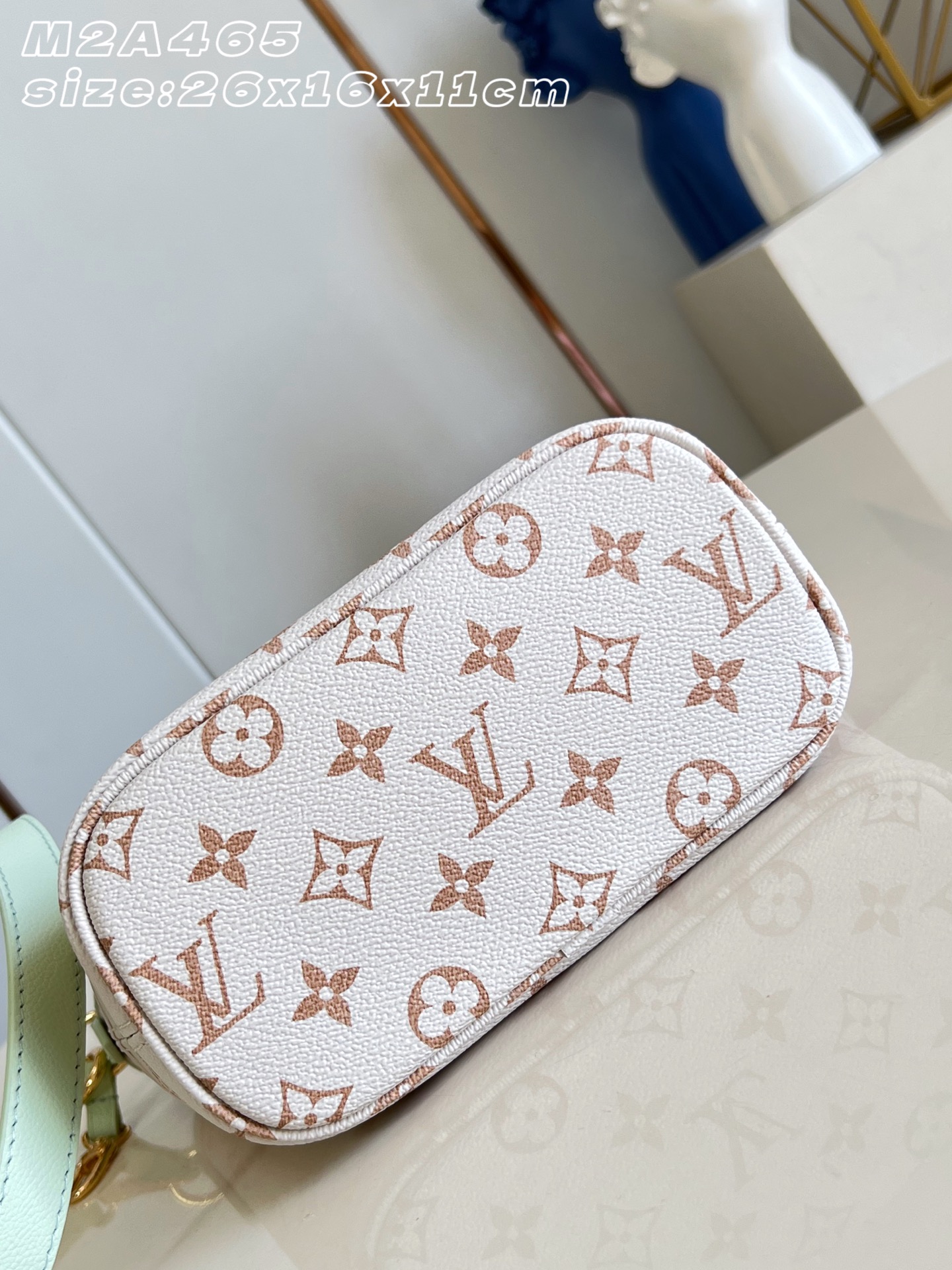 【顶级原单 M2A465 】本款 Neverfull Inside Out BB 手袋焕新呈现 Monogram Dun