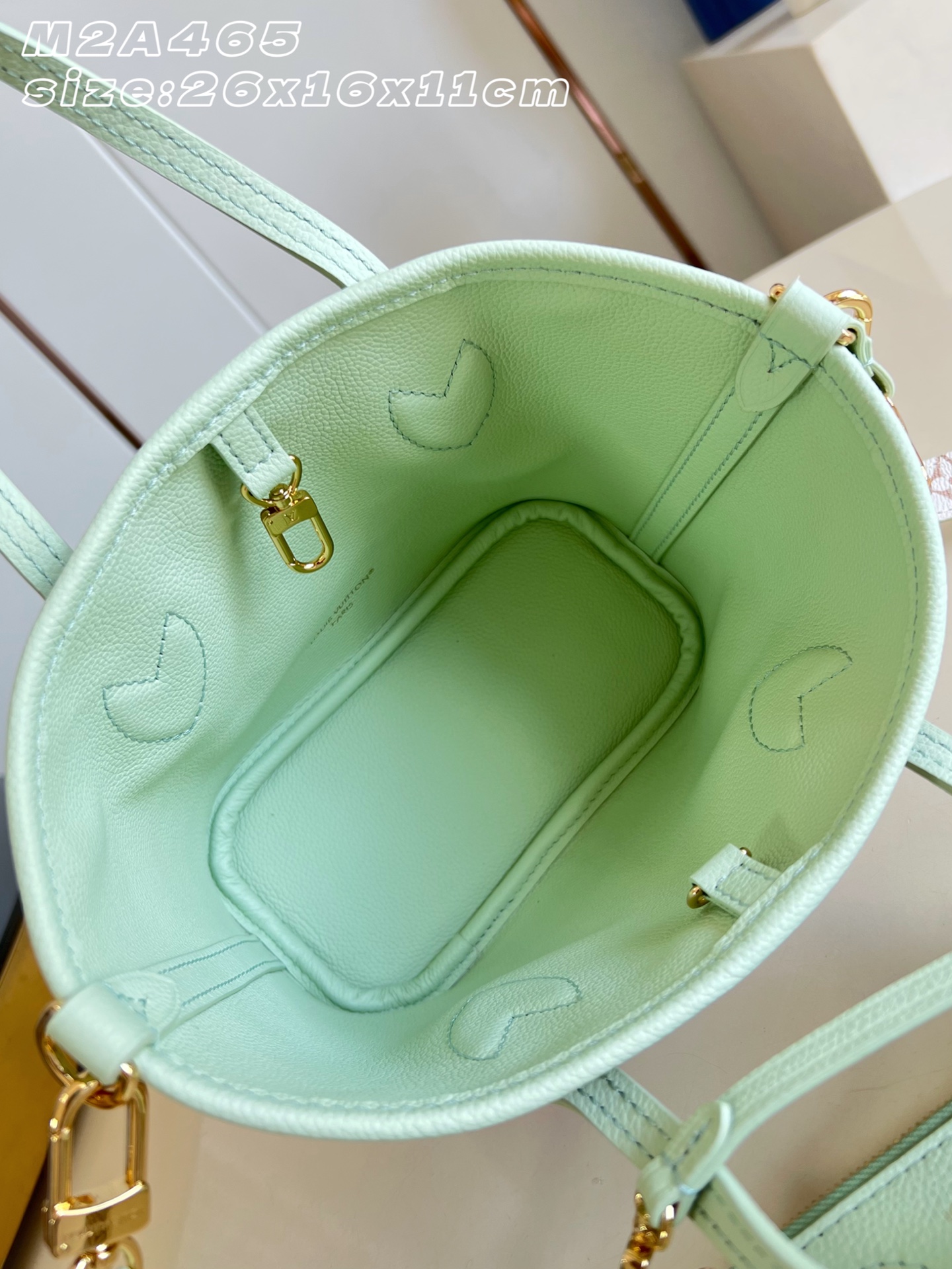 【顶级原单 M2A465 】本款 Neverfull Inside Out BB 手袋焕新呈现 Monogram Dun