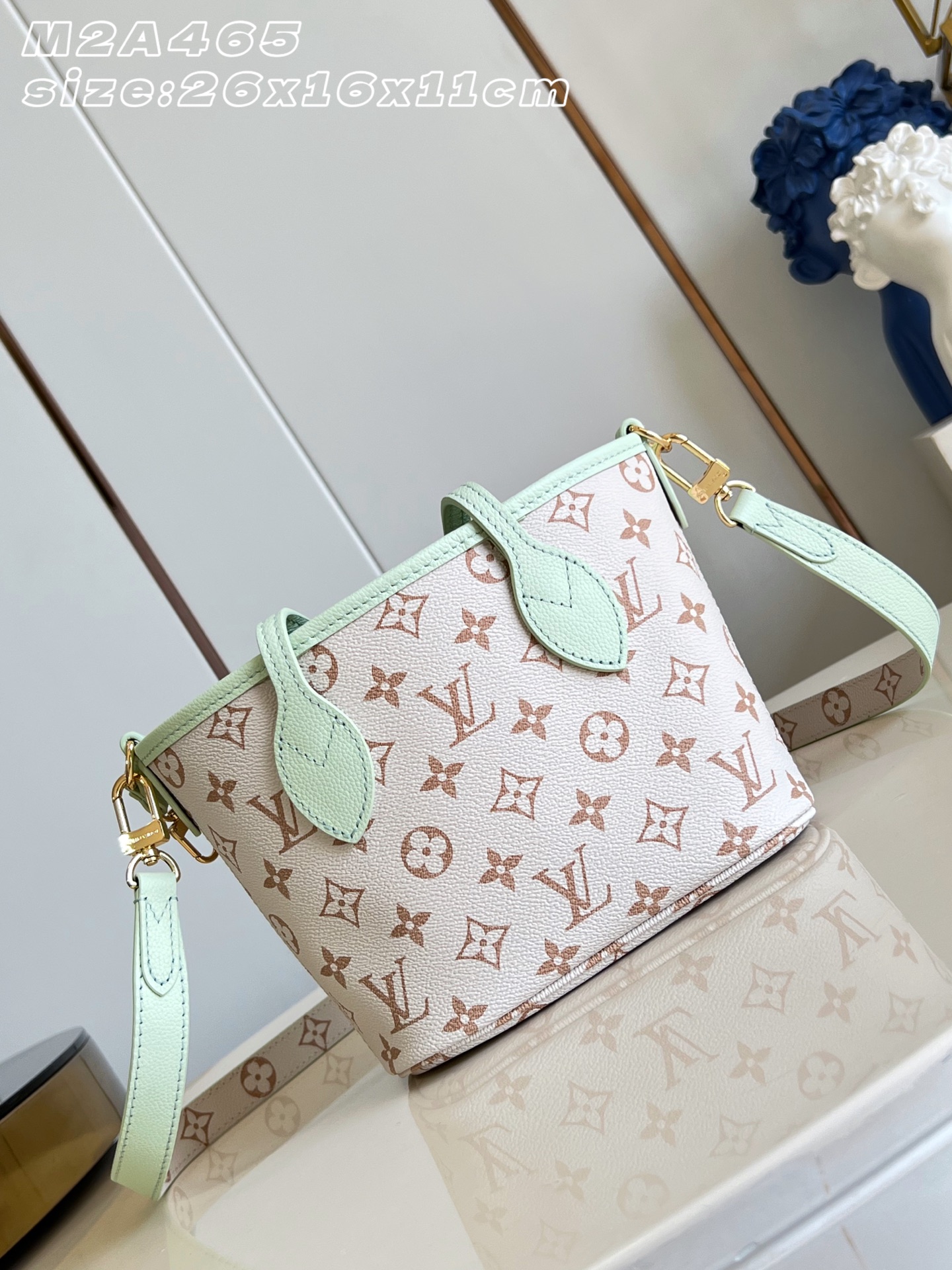 【顶级原单 M2A465 】本款 Neverfull Inside Out BB 手袋焕新呈现 Monogram Dun
