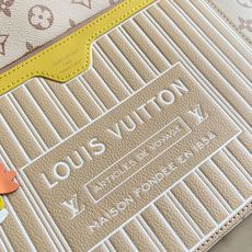 【顶级原单 M2A095 】 LV Crafty 系列焕新演绎 House 品牌的 Monogram Dune 标志性 【顶级原单 M2A095 】 LV Crafty 系列焕新演绎 House 品牌的 Monogram Dune 标志性
