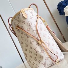 【顶级原单 M2A095 】 LV Crafty 系列焕新演绎 House 品牌的 Monogram Dune 标志性 【顶级原单 M2A095 】 LV Crafty 系列焕新演绎 House 品牌的 Monogram Dune 标志性