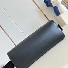 【顶级原单 M28630 】本款 Courrier 邮差包取材 Monogram Eclipse 涂层帆布,重塑经典邮差 【顶级原单 M28630 】本款 Courrier 邮差包取材 Monogram Eclipse 涂层帆布,重塑经典邮差