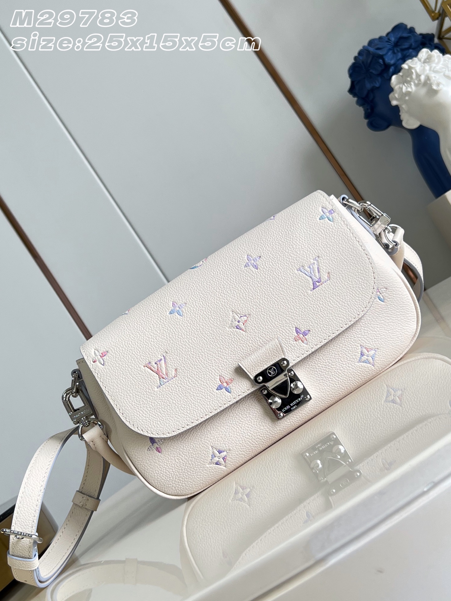 【顶级原单 M29783幻彩紫 】qM2A332 本款 Pochette Métis Soft 小号手袋以经典之姿点亮日