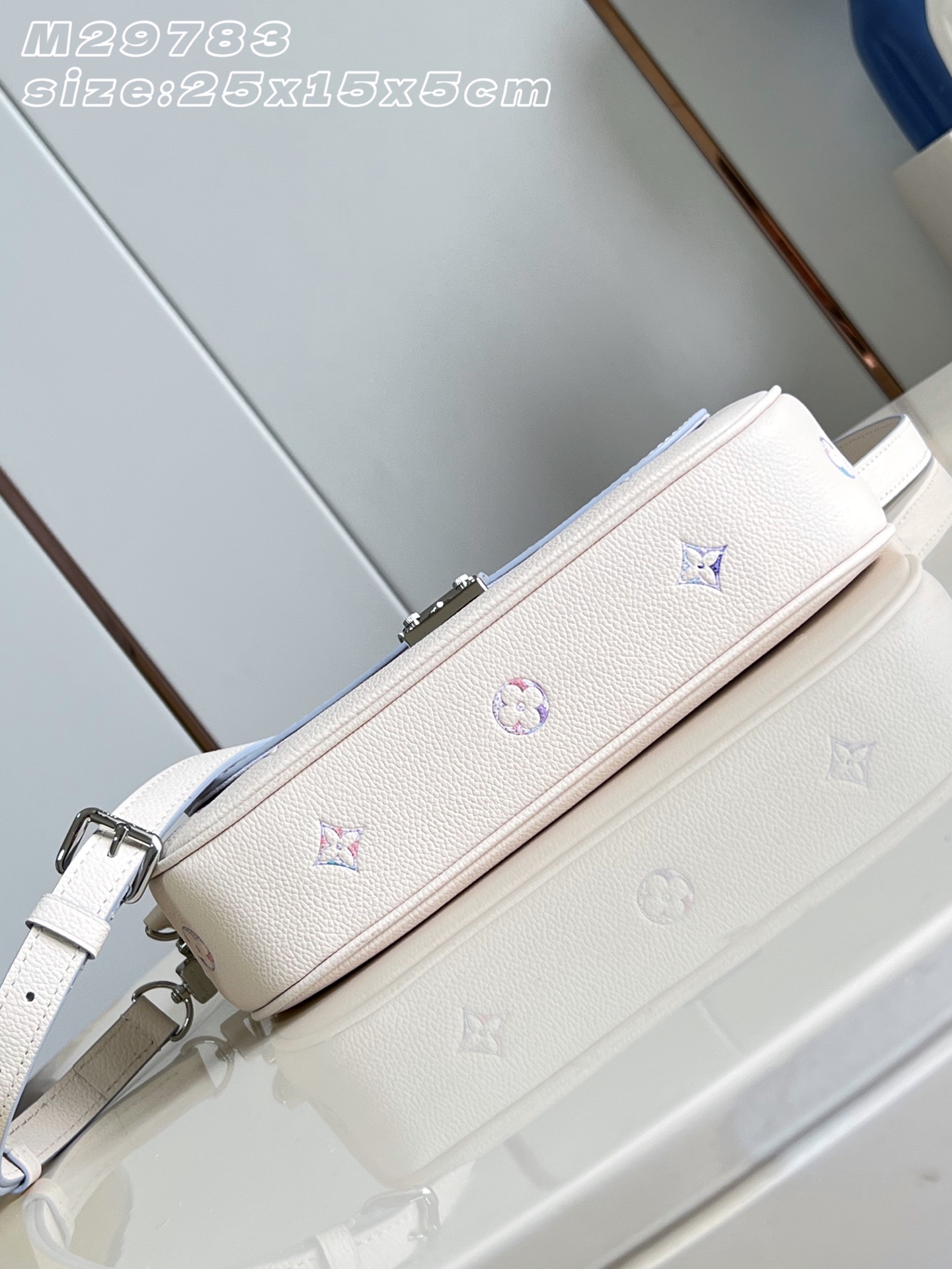 【顶级原单 M29783幻彩紫 】qM2A332 本款 Pochette Métis Soft 小号手袋以经典之姿点亮日