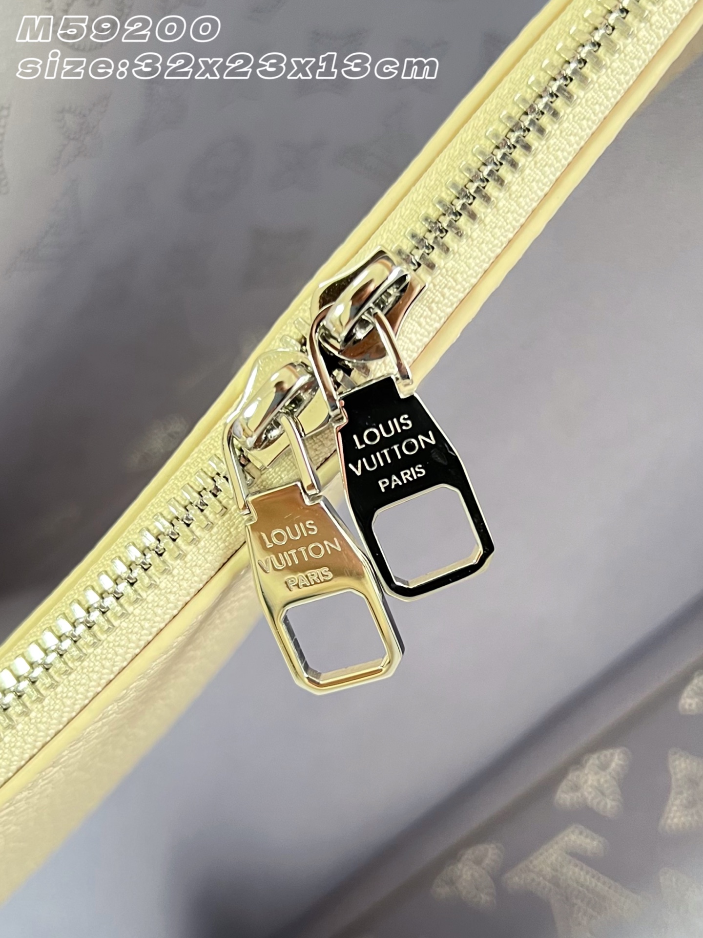 【顶级原单 M59200梦幻紫 】M2A169 這款Mahina Link系列的Bella Tote造型優雅，採用小牛皮