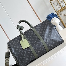 【顶级原单 M28837 】本款 Keepall Bandoulière 45 旅行袋采用Monogram Eclips 【顶级原单 M28837 】本款 Keepall Bandoulière 45 旅行袋采用Monogram Eclips