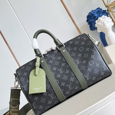 【顶级原单 M28639 】本款 Keepall Bandoulière 35 手袋采用 Monogram Eclips 【顶级原单 M28639 】本款 Keepall Bandoulière 35 手袋采用 Monogram Eclips