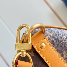 【顶级原单 M2A210 】本款 Keepall Bandoulière 35 手袋以 Monogram Archive 【顶级原单 M2A210 】本款 Keepall Bandoulière 35 手袋以 Monogram Archive