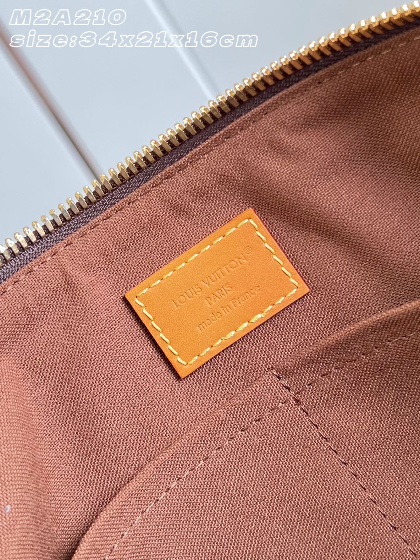 【顶级原单 M2A210 】本款 Keepall Bandoulière 35 手袋以 Monogram Archive 【顶级原单 M2A210 】本款 Keepall Bandoulière 35 手袋以 Monogram Archive