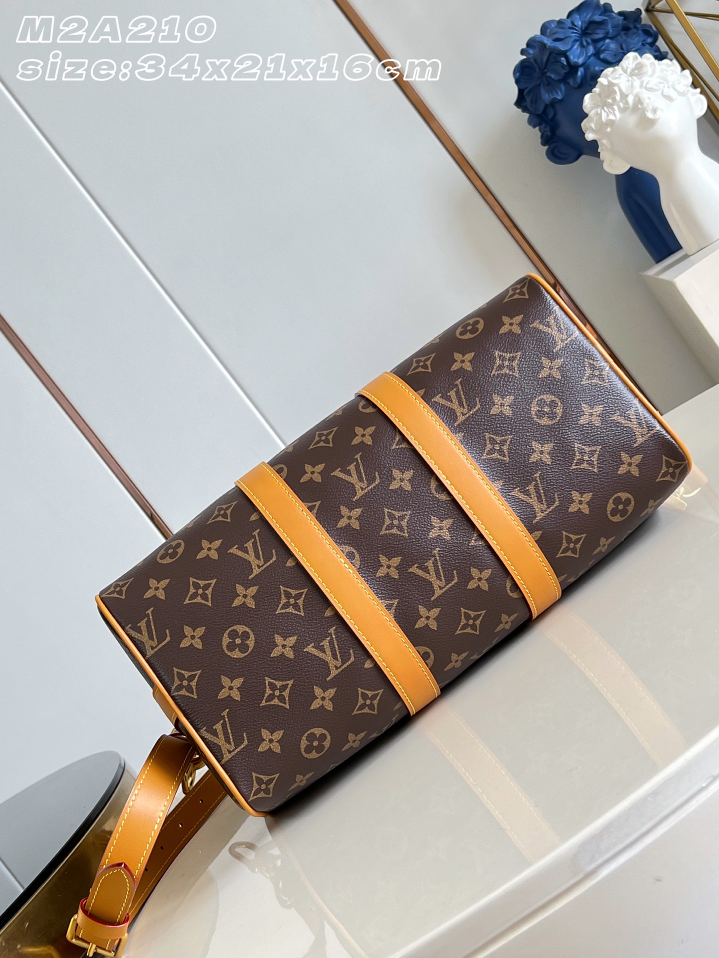 【顶级原单 M2A210 】本款 Keepall Bandoulière 35 手袋以 Monogram Archive 【顶级原单 M2A210 】本款 Keepall Bandoulière 35 手袋以 Monogram Archive