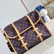【顶级原单 M2A425 】這款Jet Lag Bag採用Louis Vuitton Silk Tech製造,運用革新技 【顶级原单 M2A425 】這款Jet Lag Bag採用Louis Vuitton Silk Tech製造,運用革新技
