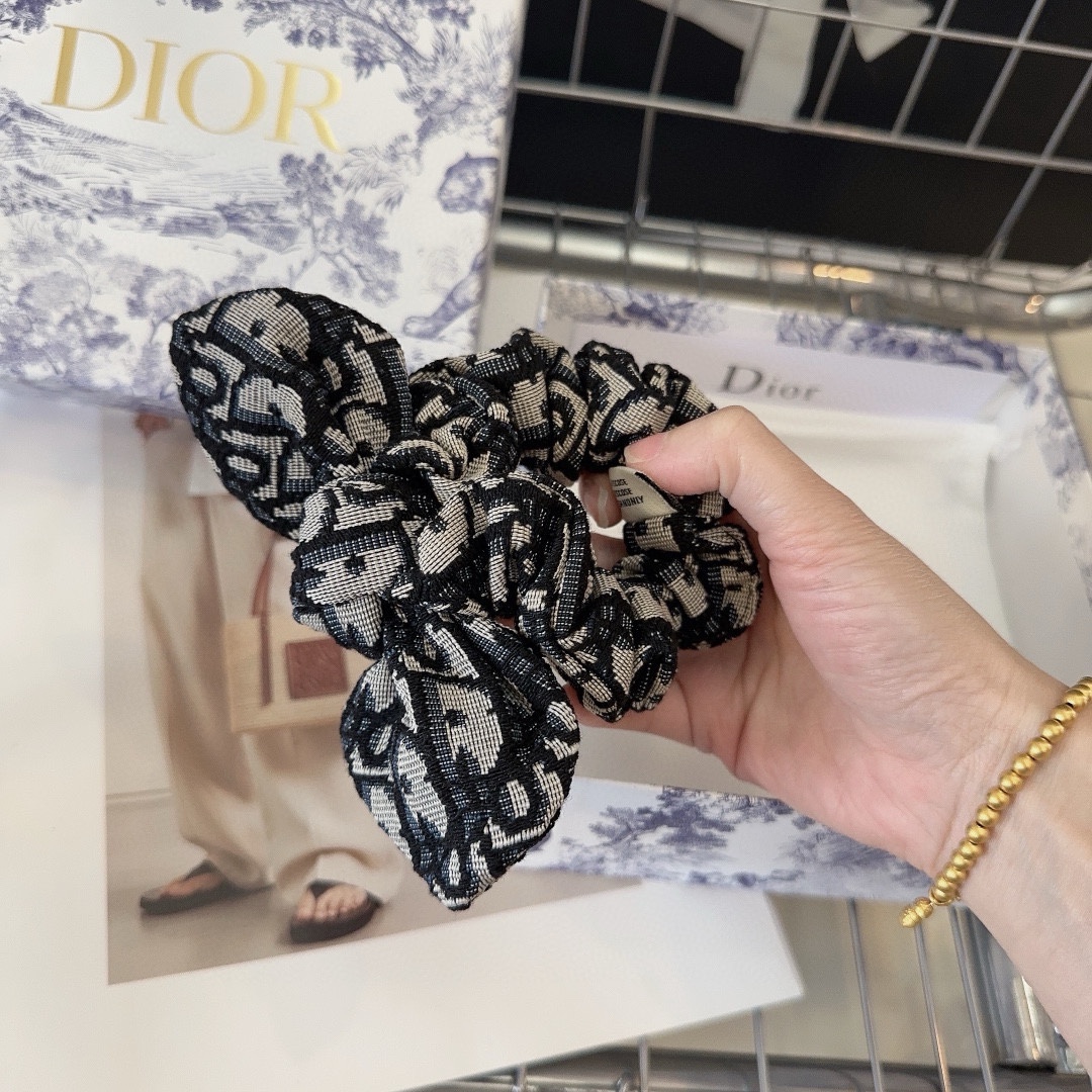 配包装盒Dior迪奥经典D字母发圈网红爆款时尚百搭！简单实用小姐姐必备