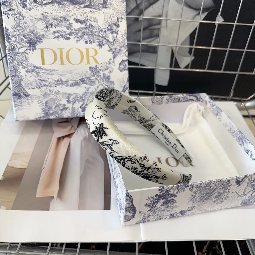 NO:277152,With packaging box Dior new headband, summer fresh series, fashionable and versatile!  Simple and practical, essential hair accessories, hairpins, dior, dior, hairpins19860909配包装盒 Dior（迪奥）新款发箍,夏日小清新系列,时尚百搭！简单实用 小姐姐必备发饰,发夹,dior,dior,hairpins,accessory