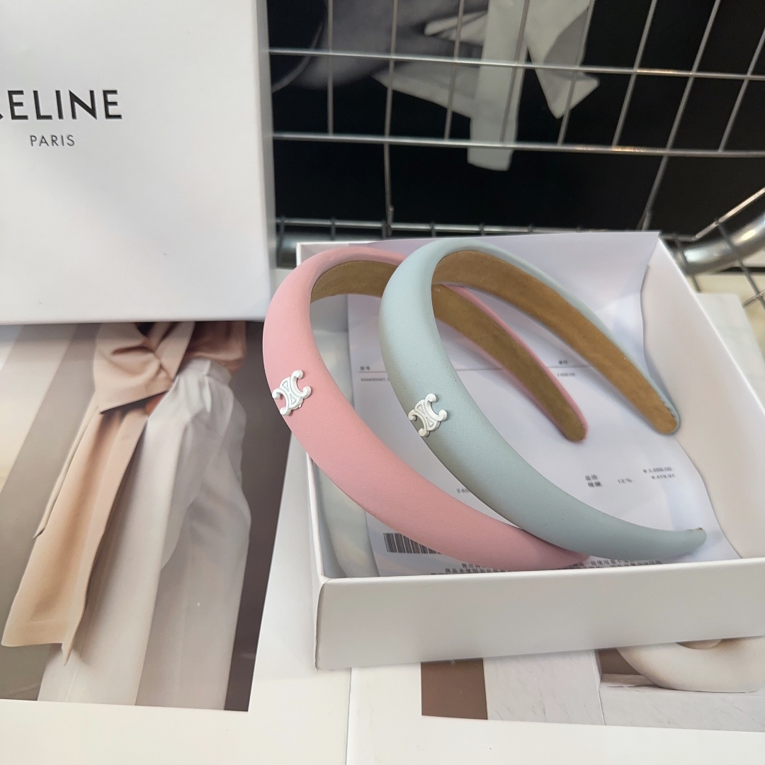 NO:278272,P with packaging box CELINE Arc de Triomphe new headband, exquisite and comfortable, very fashionable and versatile!  Goddess must-have hair accessories, hairpins, celine, celine, hairpins19860909P 配包装盒 CELINE（赛琳）凯旋门新款发箍,精致舒适,非常时尚百搭！女神必备单品发饰,发夹,celine,celine,hairpins,accessory