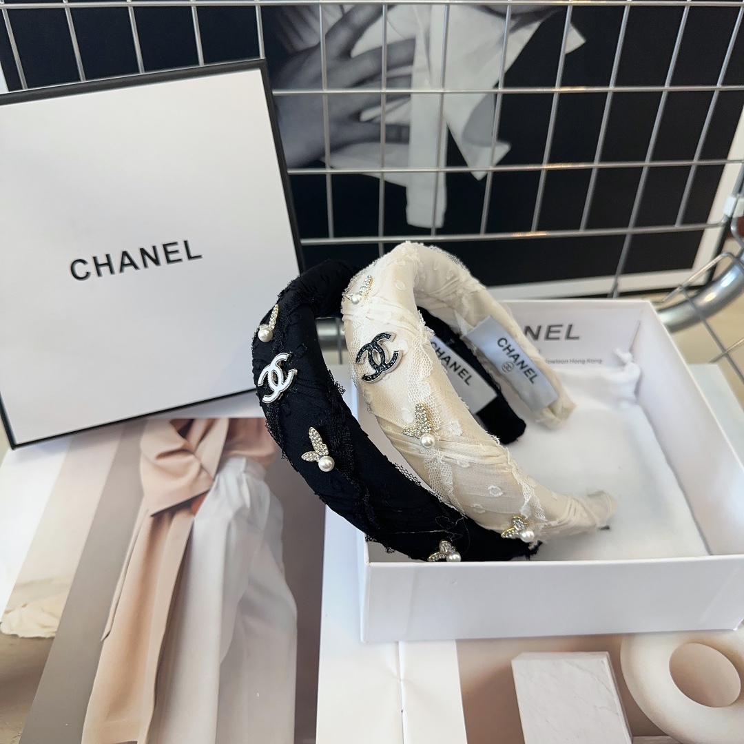 NO:278276,P with packaging box Chanel's new small fragrant headband, shiny little butterfly with beautiful lace, is so beautiful!  Goddess must enter hair accessories, hairpins, chanel, chanel, hairpins19860909P 配包装盒 Chanel (香奈儿)新款小香发箍,闪亮的小蝴蝶搭配唯美的蕾丝,实在太美了！女神必入哦发饰,发夹,chanel,chanel,hairpins,accessory