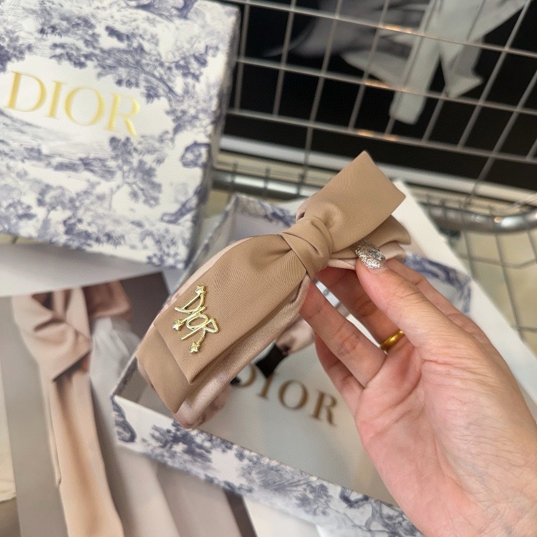 配包装盒Dior迪奥新款发箍夏日小清新系列小姐姐变美神器！时尚潮流非常好看绝对值得入手