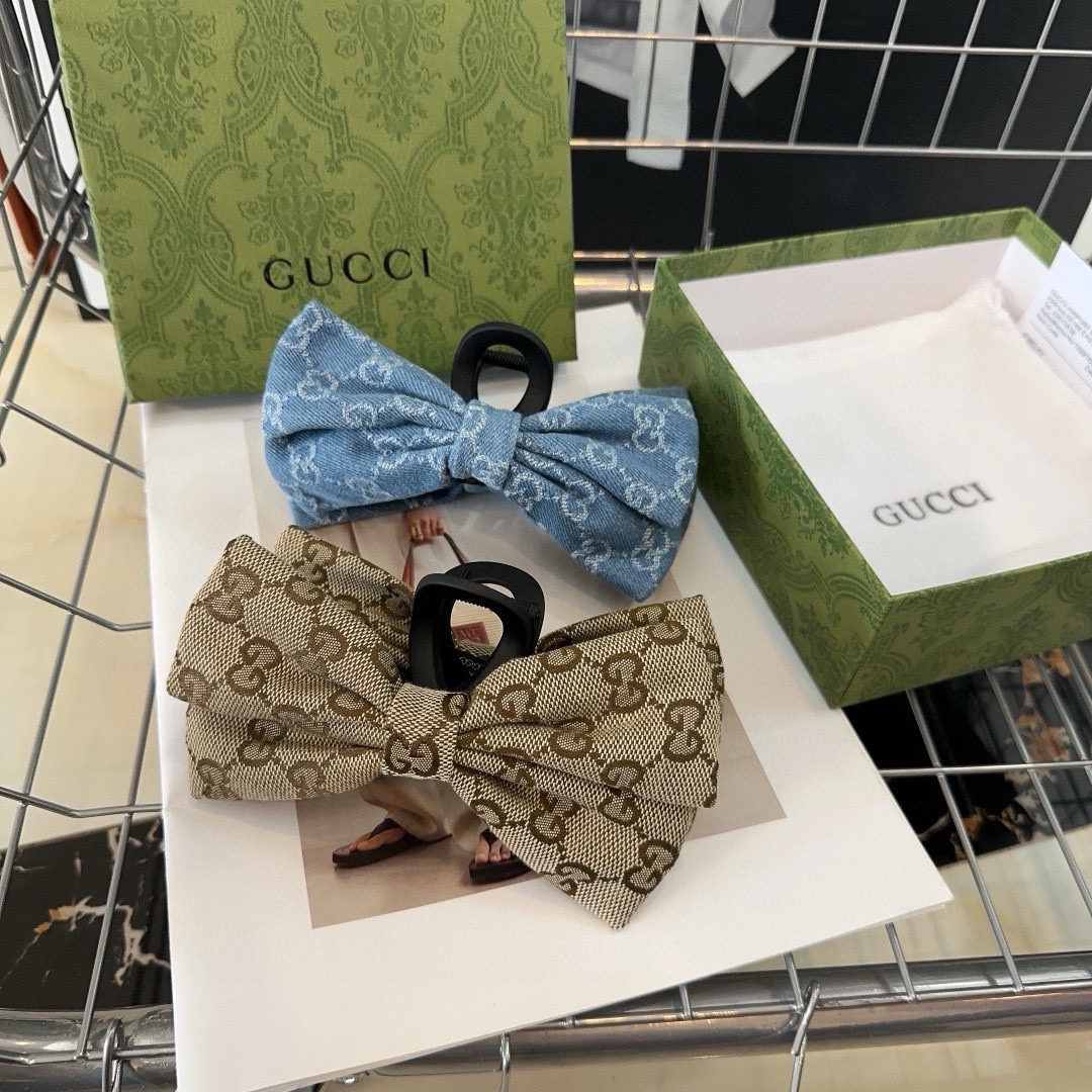 NO:279161,P package Gucci (Guci) GG new clip, classic letters large bow, especially beautiful and timeless... Hair accessories, hairpins, gucci, hairpins19860909P 配包装 Gucci(古奇) GG新款抓夹,经典字母大蝴蝶结,特别耐看,永不过时…发饰,发夹,gucci,hairpins,accessory