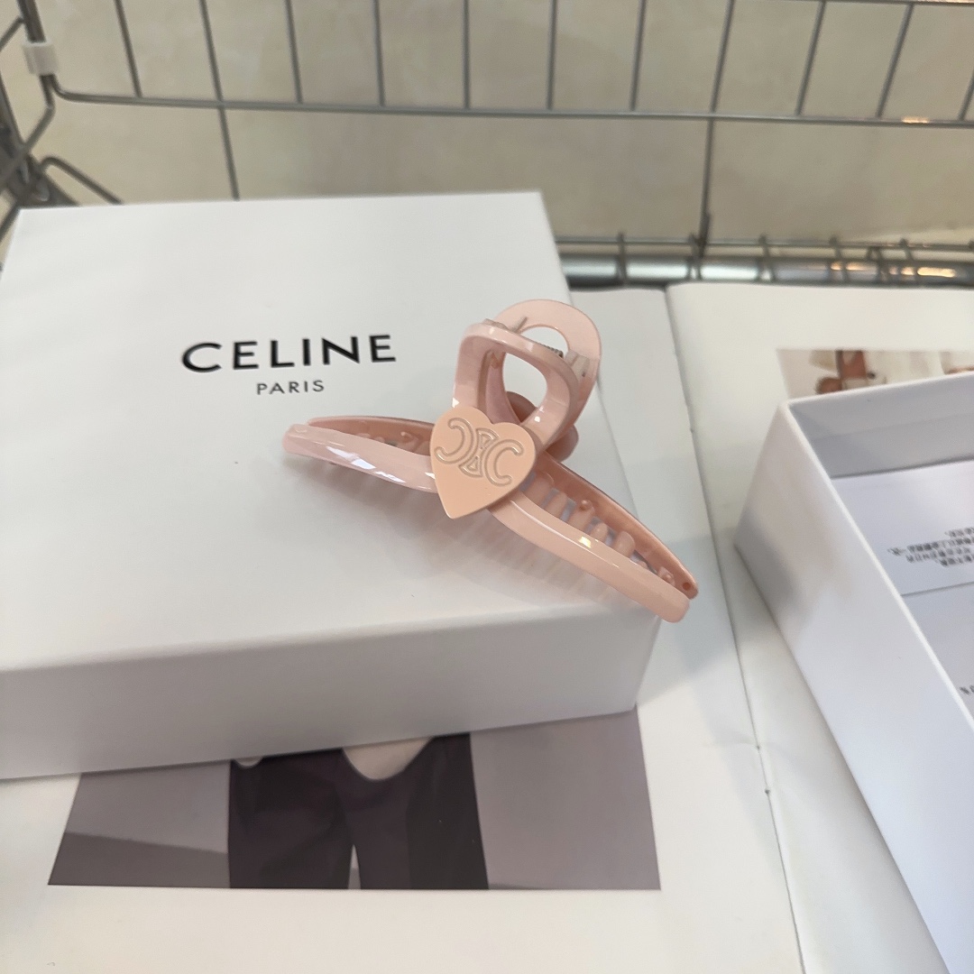 CELINE赛琳凯旋门新款抓夹时尚百搭！甜美女神必备单品