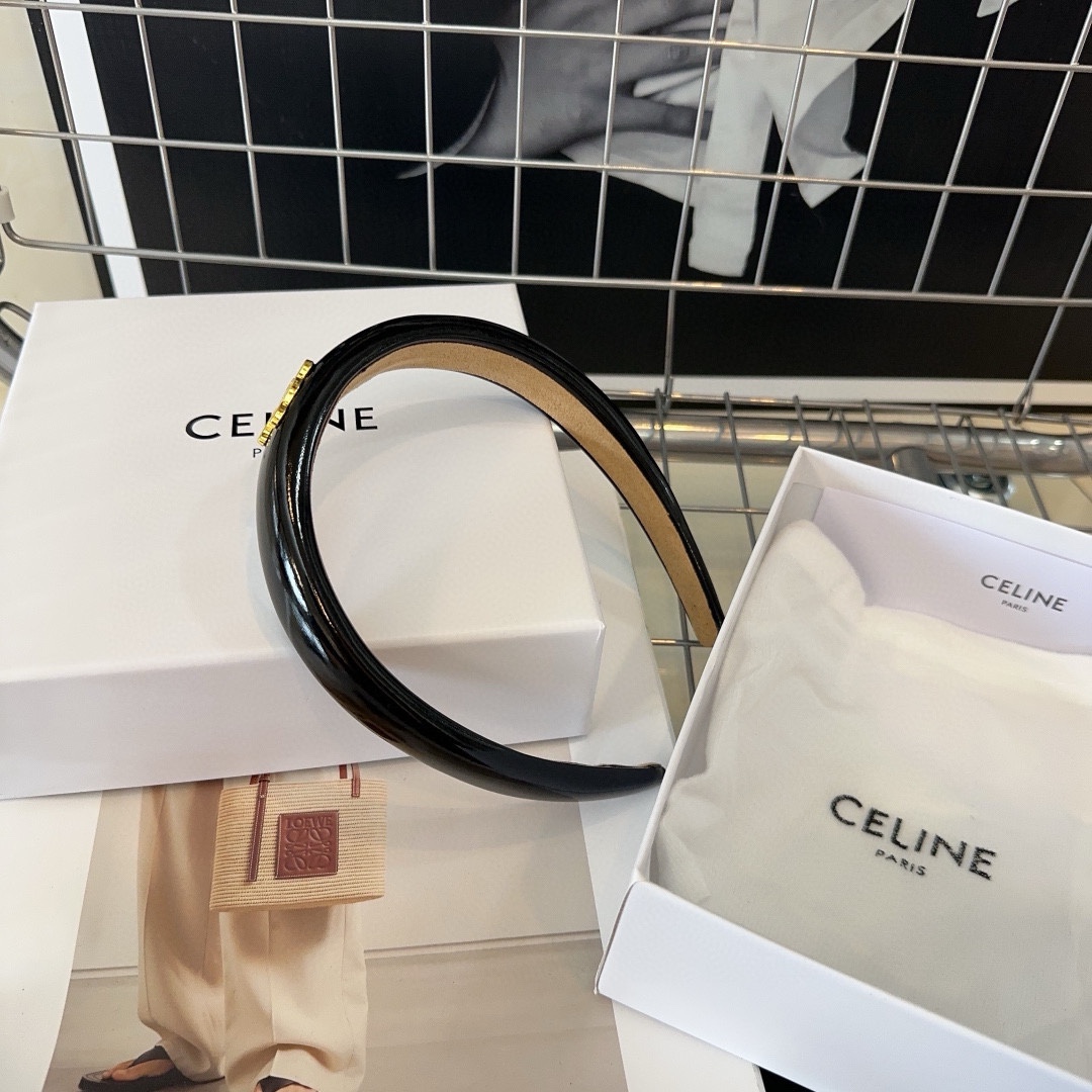 CELINE赛琳凯旋门新款发箍精致舒适非常时尚百搭！女神必备单品