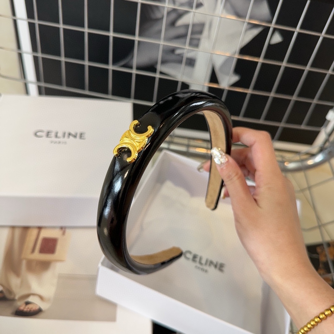 CELINE赛琳凯旋门新款发箍精致舒适非常时尚百搭！女神必备单品