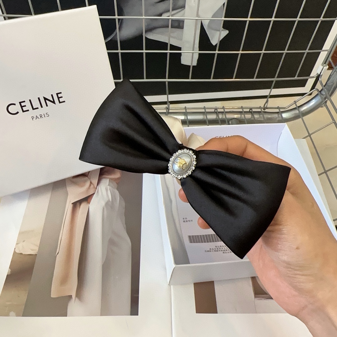 CELINE赛琳凯旋门新款发圈精致舒适非常时尚百搭！女神必备单品