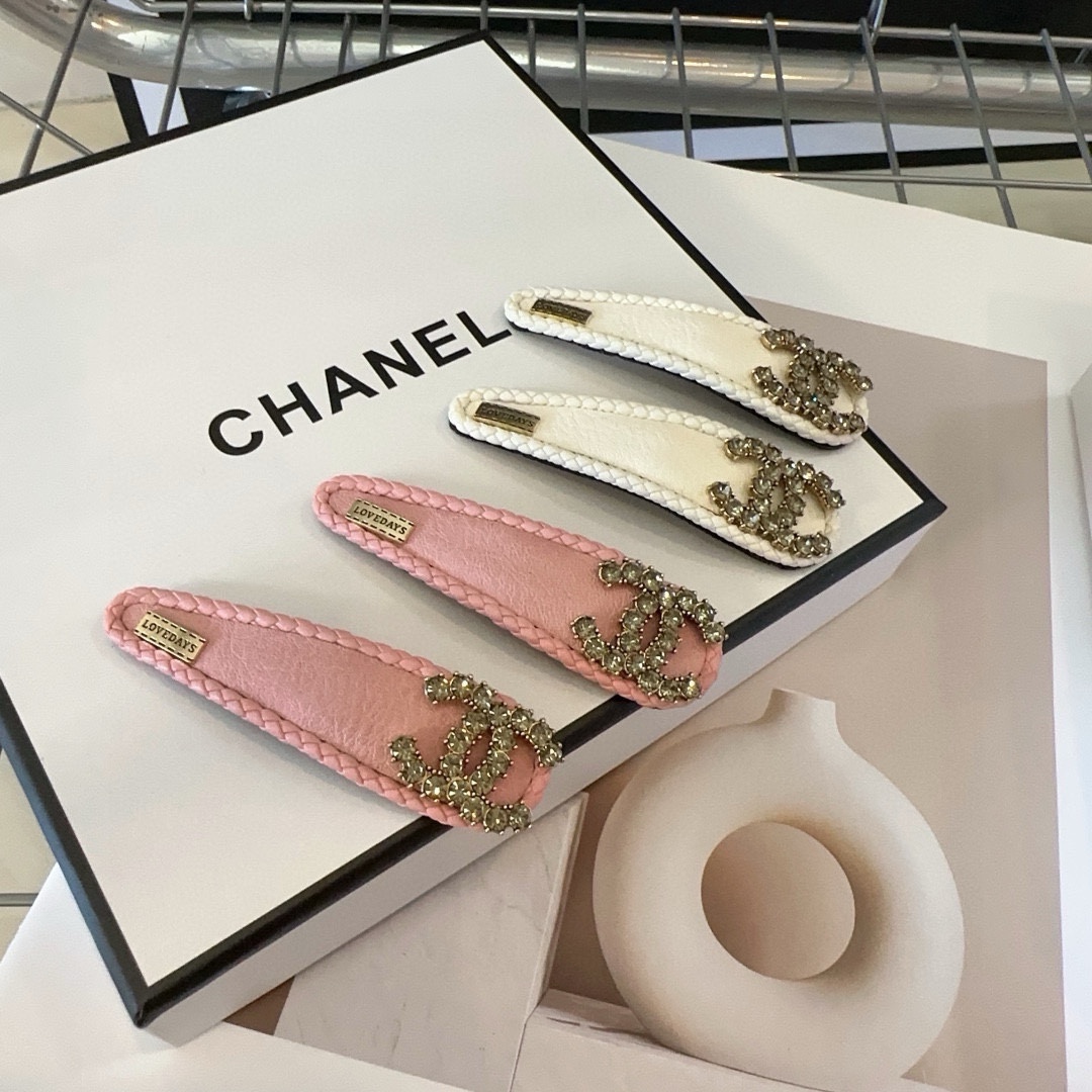 NO:279809,P with packaging box (one pair) Chanel (Chanel) new small fragrant headband, fresh summer, super beautiful!  Little fairies must enter hair accessories, hairpins, chanel, chanel, hairpins19860909P 配包装盒（一对） Chanel (香奈儿)新款小香发箍,夏日小清新,超级好看！小仙女必入哦发饰,发夹,chanel,chanel,hairpins,accessory