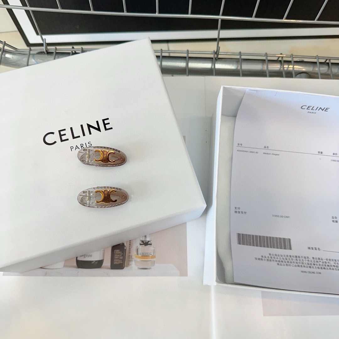 NO:280030,P with packaging box (one pair) CELINE Arc de Triomphe new side clip bangs, exquisite and comfortable, very fashionable and versatile!  Little fairy must-have hair accessories, hairpins, celine, celine, hairpins19860909P 配包装盒（一对） CELINE（赛琳）凯旋门新款边夹刘海夹,精致舒适,非常时尚百搭！小仙女必备单品发饰,发夹,celine,celine,hairpins,accessory