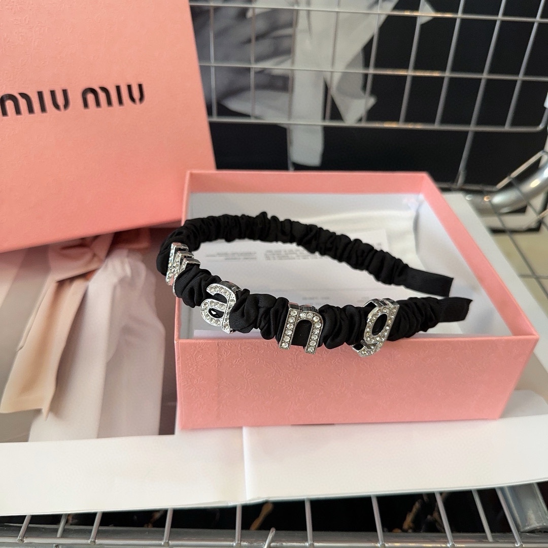 NO:280255,P equipped with packaging box, a new headband with a pressure, a versatile personality, and a popular internet celebrity!  The style of a celebrity, the essentials for the elegant little fairy...Hair accessories, hairpins, hairpins19860909P 配包装盒 压力山大新款发箍,个性百搭,网红爆款！名媛风范,优雅的小仙女必备…发饰,发夹,hairpins,accessory