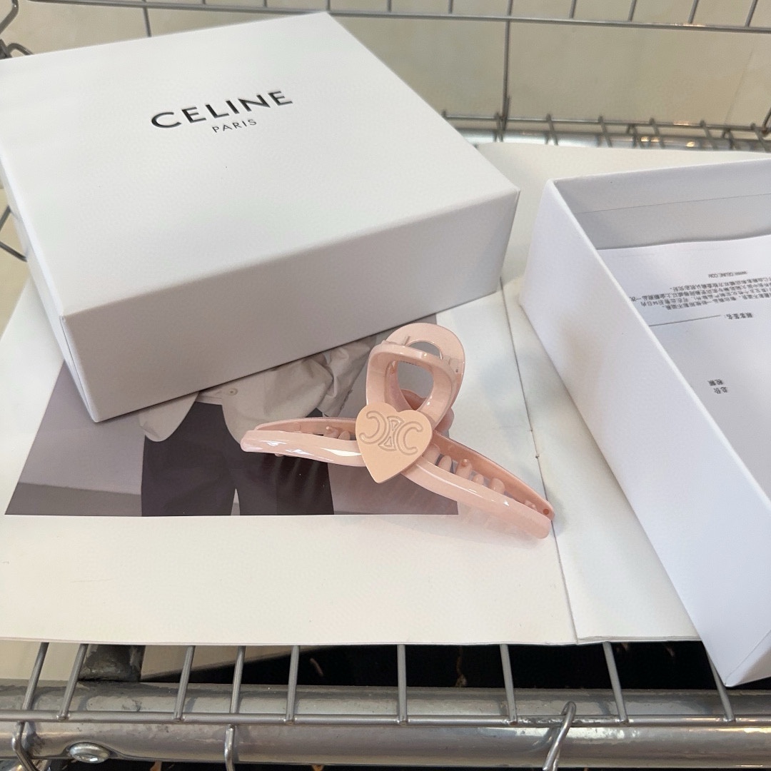 NO:281207,P with packaging box CELINE Arc de Triomphe new style grab clip, fashionable and versatile!  Sweet goddess must-have hair accessories, hairpins, celine, celine, hairpins19860909P 配包装盒 CELINE（赛琳）凯旋门新款抓夹,时尚百搭！甜美女神必备单品发饰,发夹,celine,celine,hairpins,accessory
