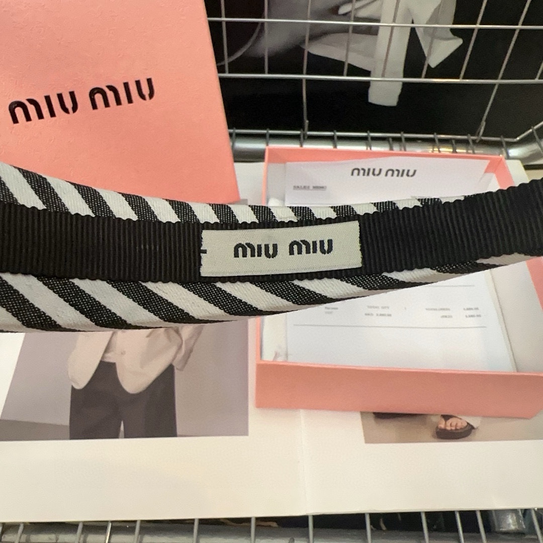 配包装盒miumiu新款字母发箍时尚条纹简单优雅实用百搭值得入手！