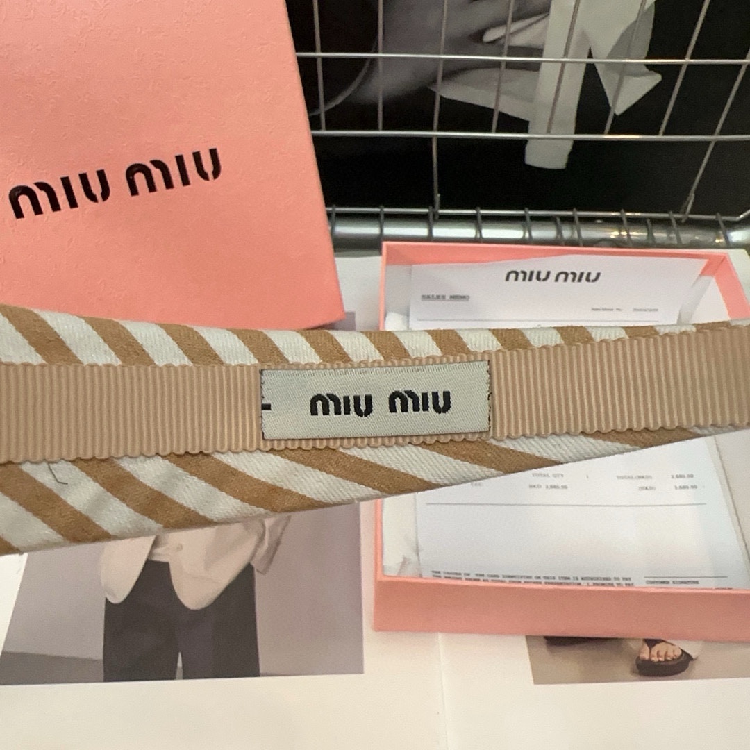 配包装盒miumiu新款字母发箍时尚条纹简单优雅实用百搭值得入手！