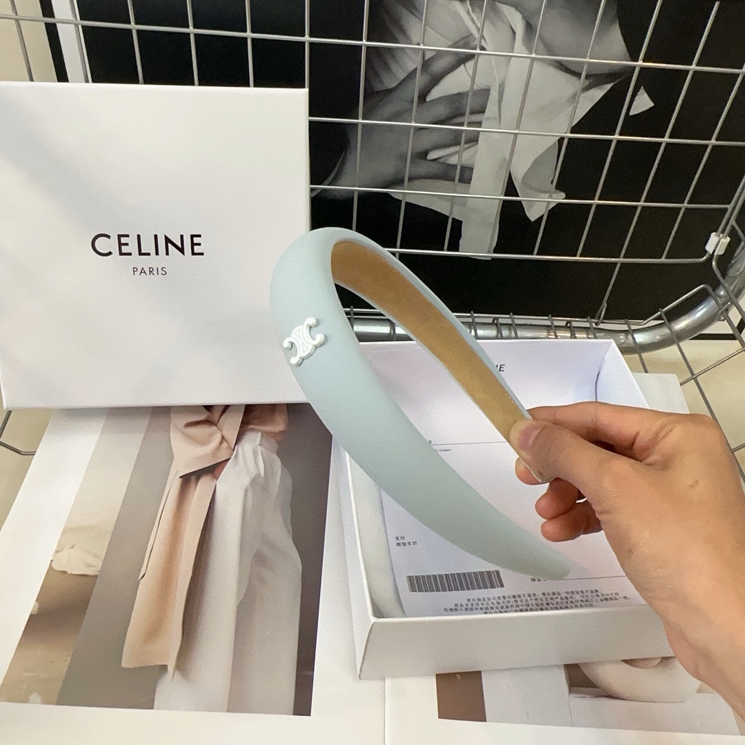 CELINE赛琳凯旋门新款发箍精致舒适非常时尚百搭！女神必备单品