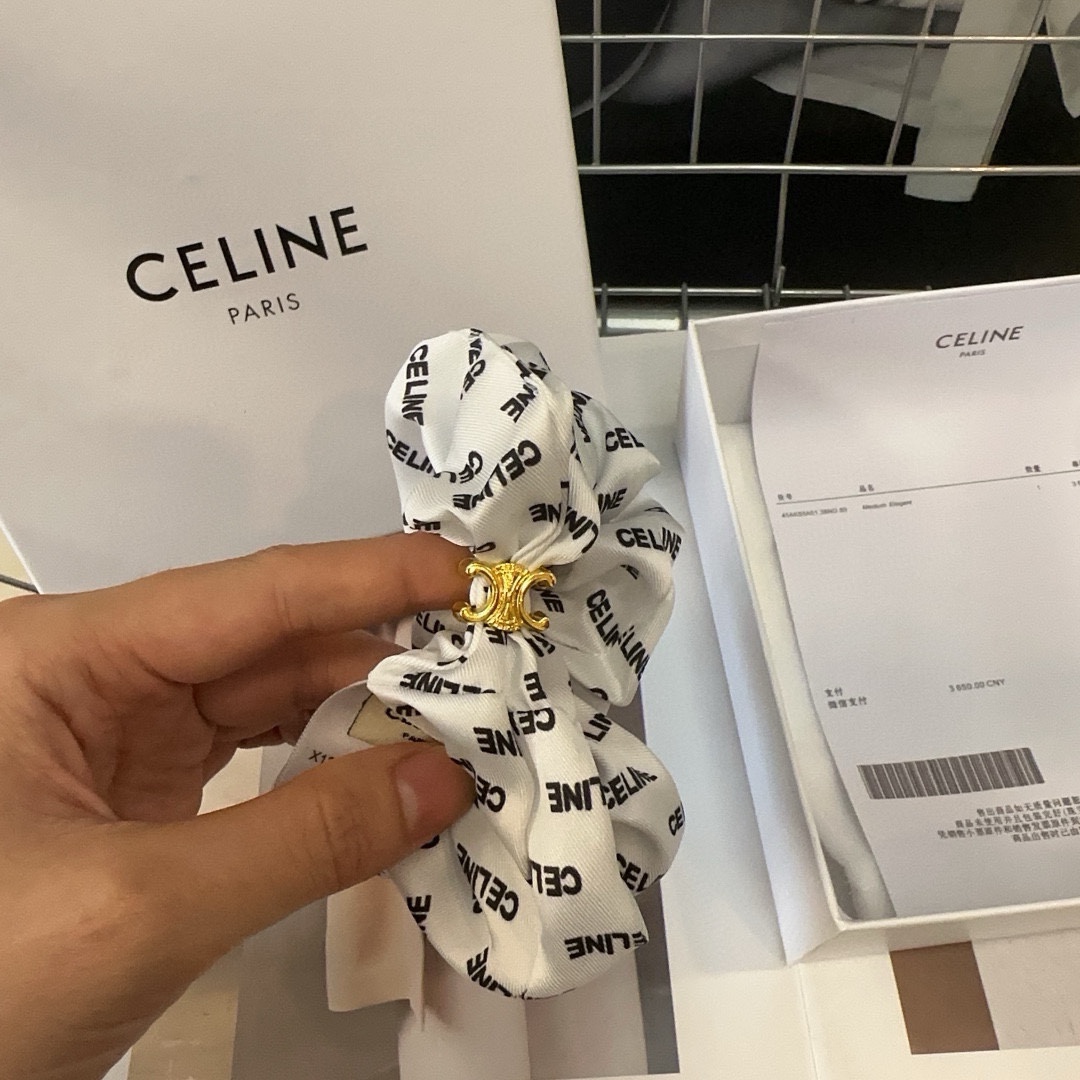 CELINE赛琳凯旋门发圈时尚潮流实用百搭小姐姐必备单品