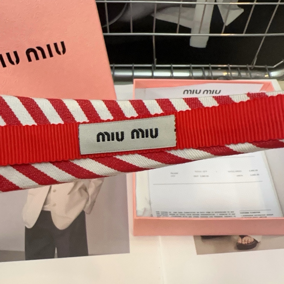 miumiu新款字母发箍时尚条纹简单优雅实用百搭值得入手！