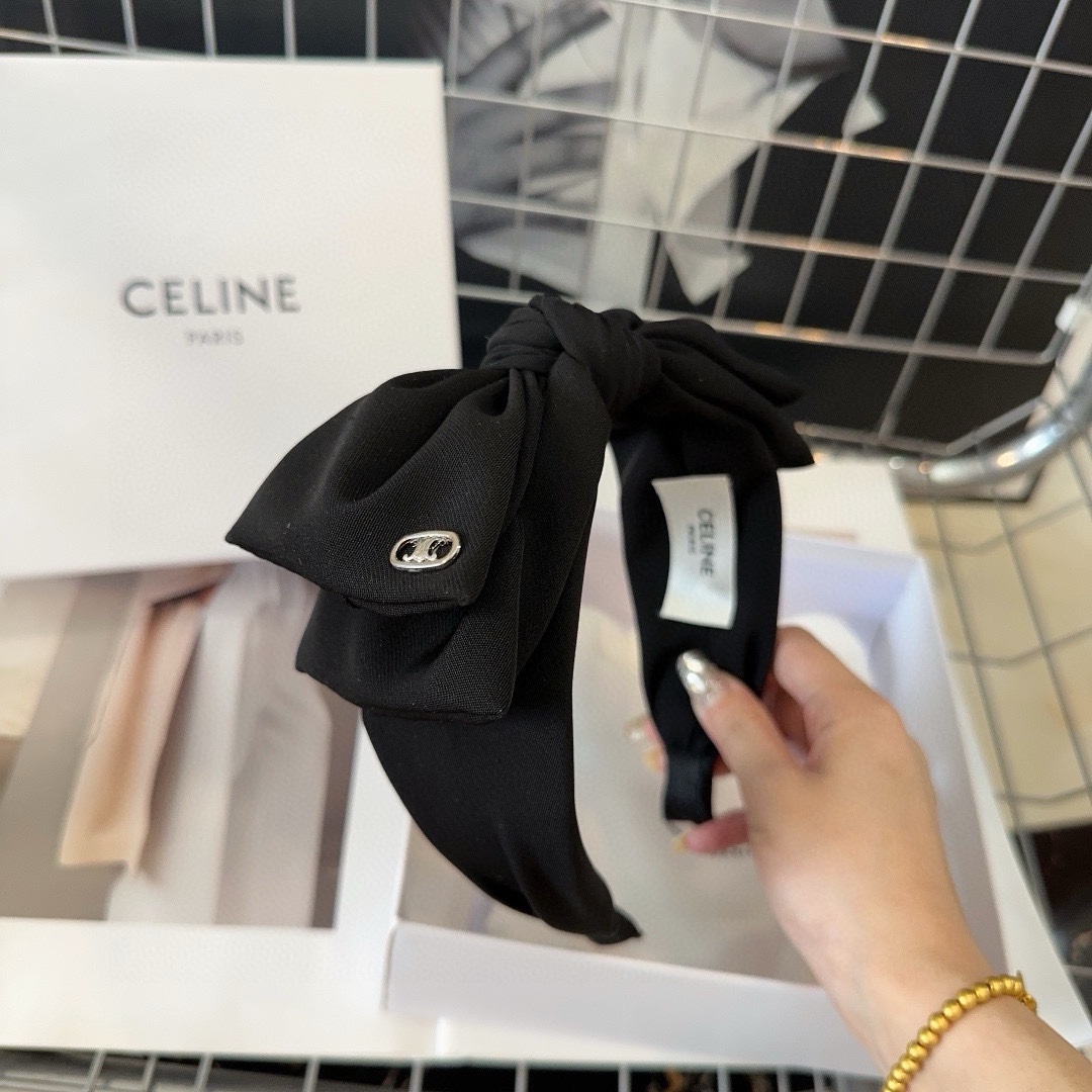 CELINE赛琳凯旋门新款发箍精致舒适非常时尚百搭！女神必备单品