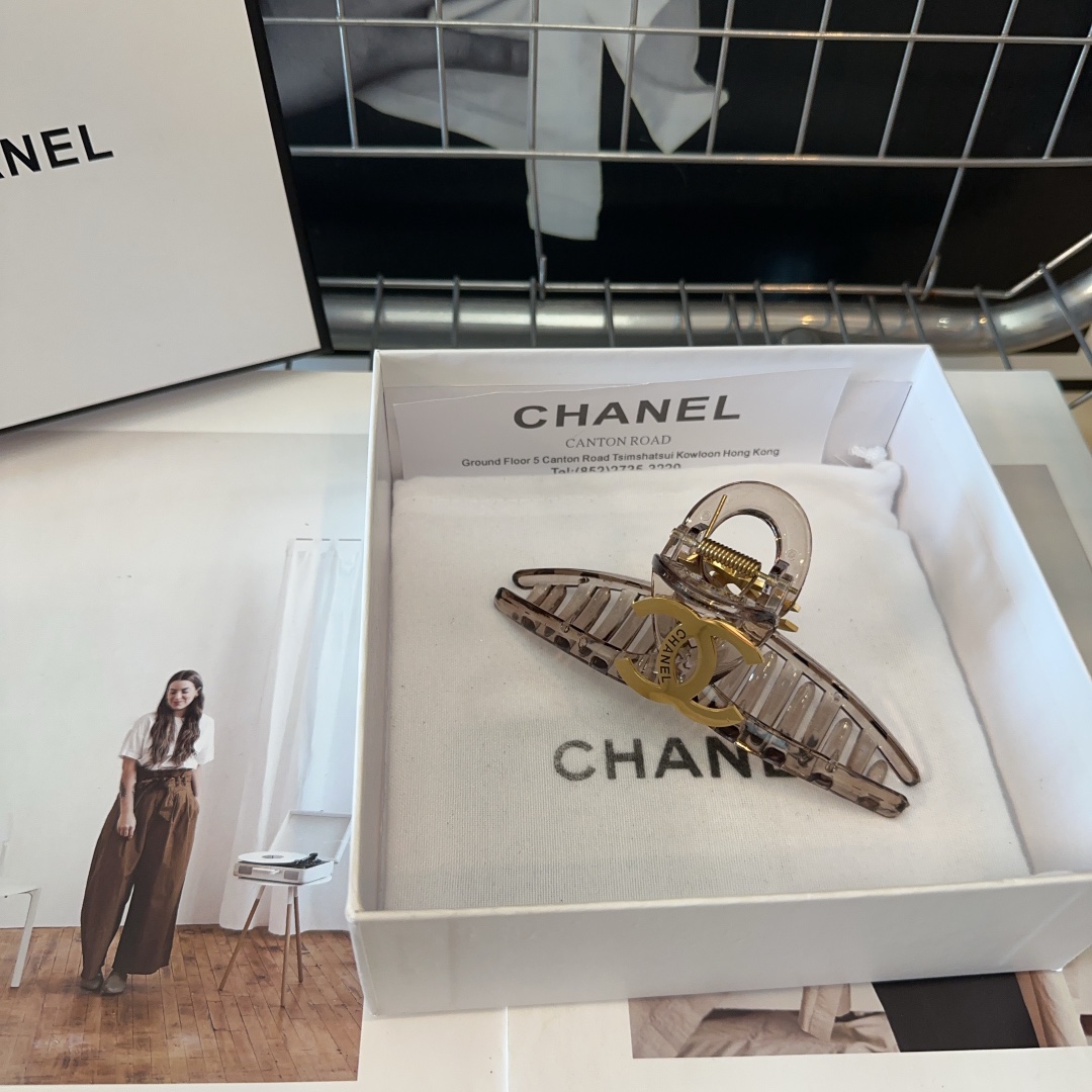 Chanel香奈儿最新款小香抓夹简单实用时尚潮品小仙女必备单品