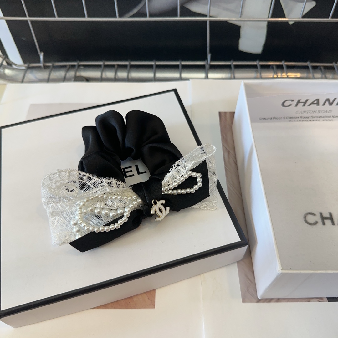 Chanel香奈儿最火爆新款发圈绝美的一款！时尚潮品小仙女必眼入