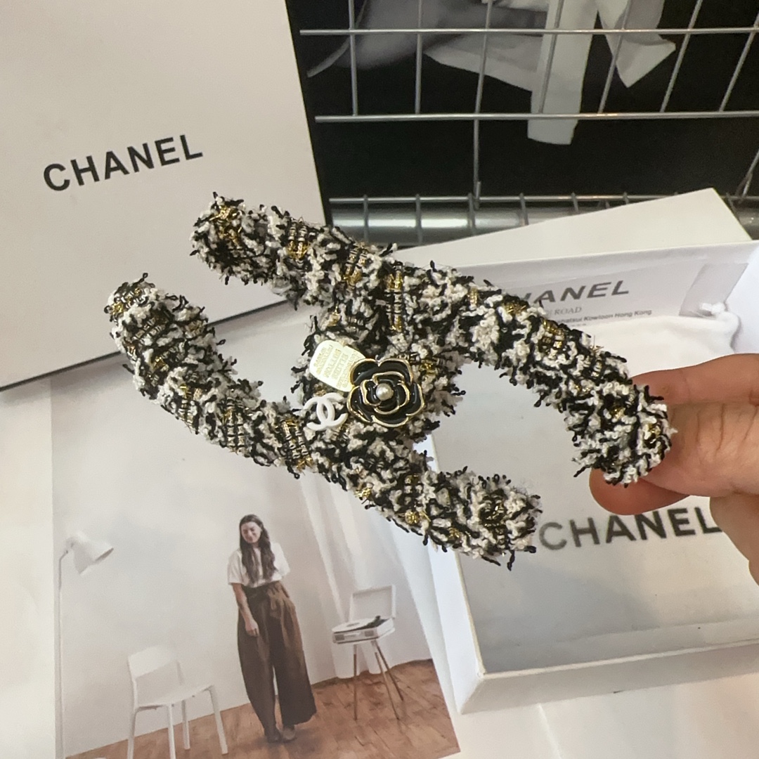 Chanel香奈儿最火爆新款抓夹秋冬新品绝美的一款！时尚潮品小仙女必眼入