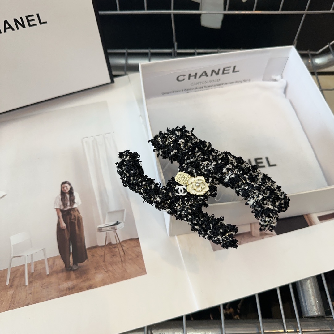 Chanel香奈儿最火爆新款抓夹秋冬新品绝美的一款！时尚潮品小仙女必眼入