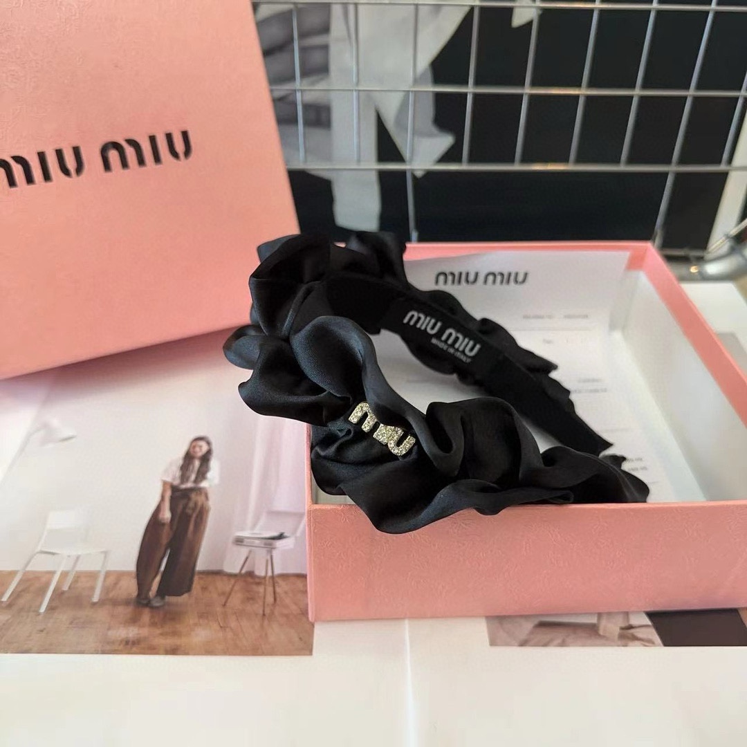 miumiu新款字母发箍简单优雅实用百搭小仙女必备单品