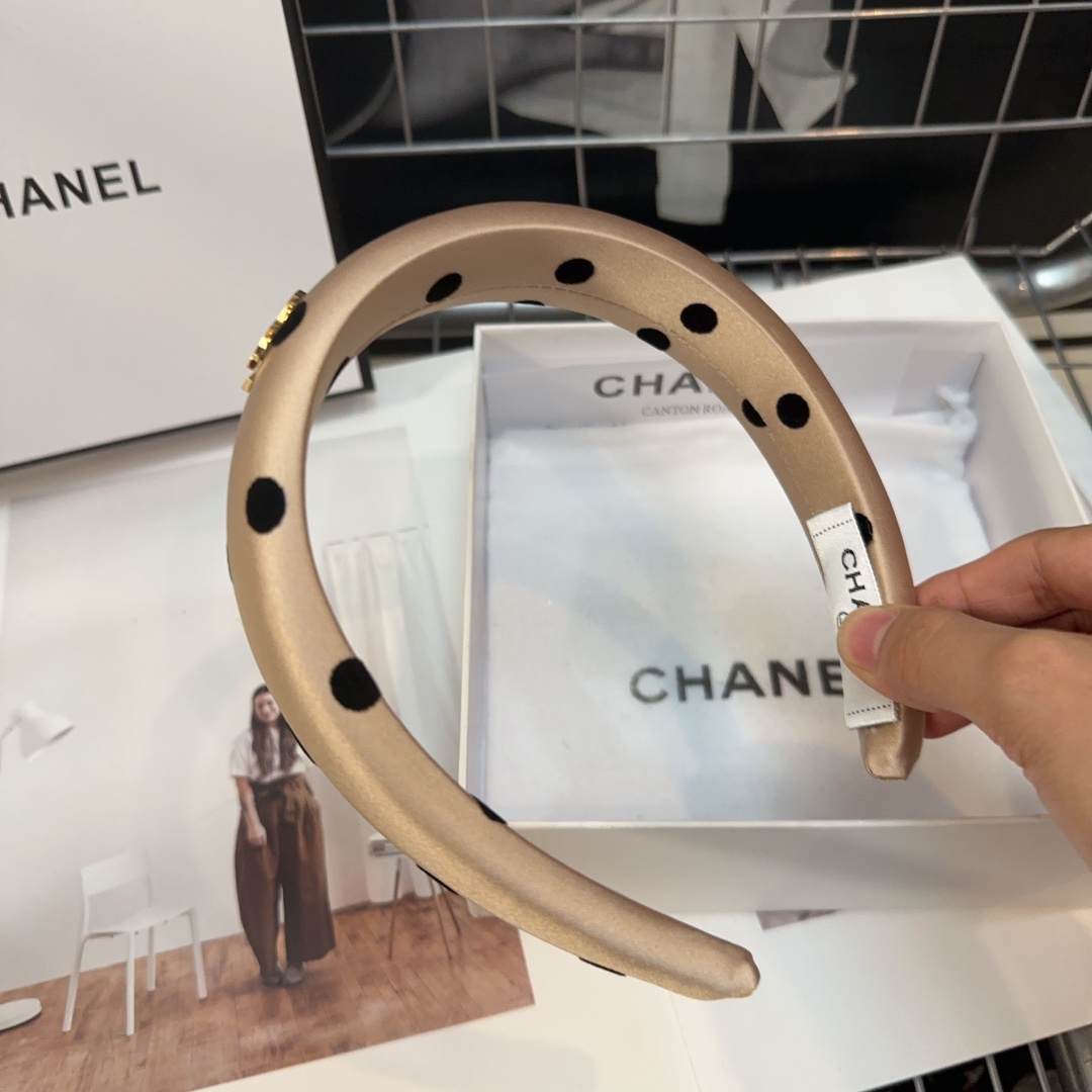 Chanel香奈儿最火爆新款发箍波点系列时尚潮品小仙女必眼入